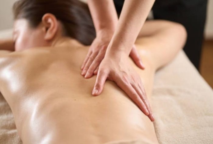 MASAJE DESCONTRACTURANTE TERAPEUTICO
